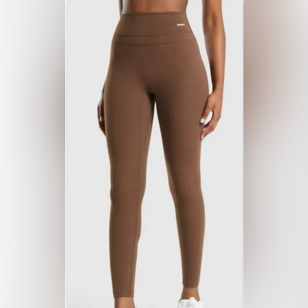 Whitney Simmons x Gymshark leggings. Size Small. Chocolate Brown.